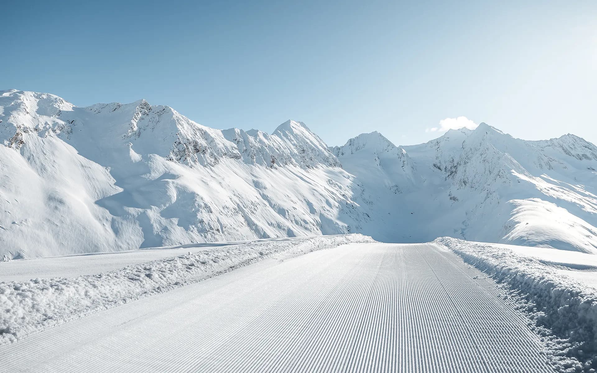 Hochfirst_1920x1200_gurgl_winterkampagne2024_romanhuber_112_web