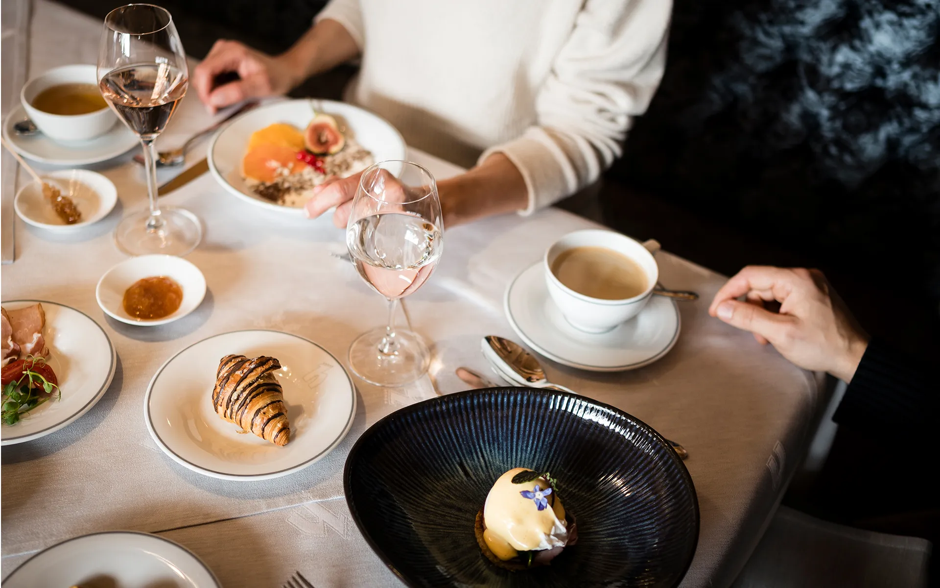 Hochfirst_1920x1200_Restaurant-Fruestueck_(c)-Hannes-Niederkofler_HQ_223_DSC5459_web